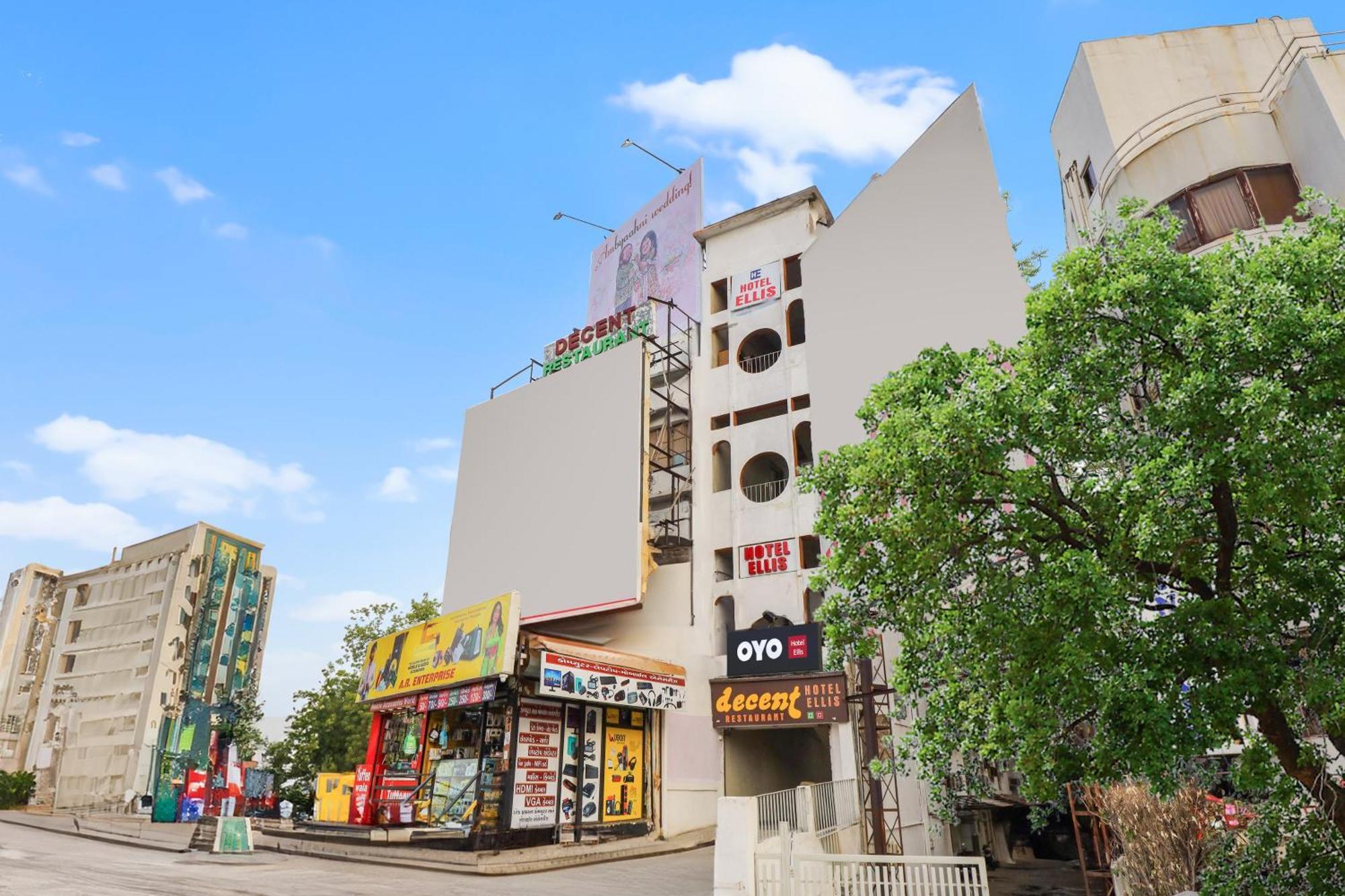 Hotel O Ellis Ahmadabad Zewnętrze zdjęcie