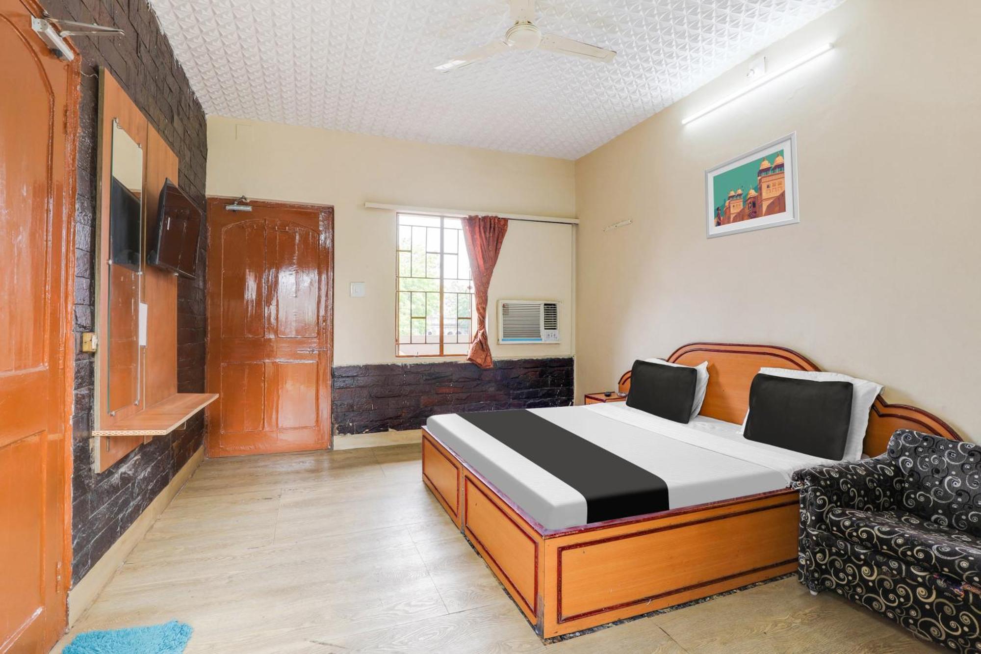 Hotel O Ellis Ahmadabad Zewnętrze zdjęcie
