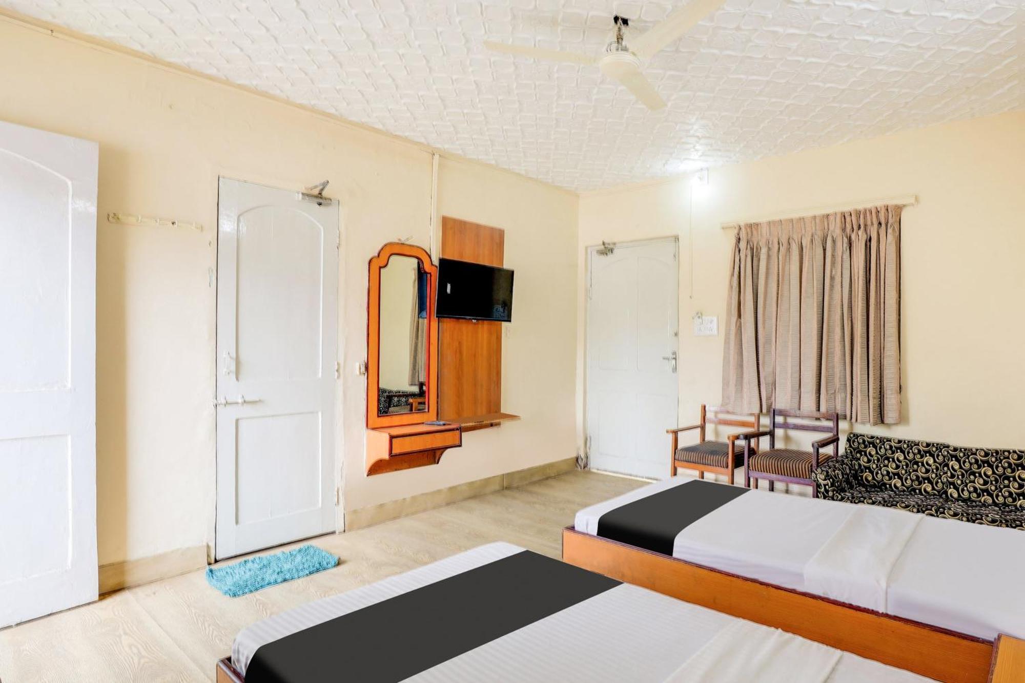 Hotel O Ellis Ahmadabad Zewnętrze zdjęcie