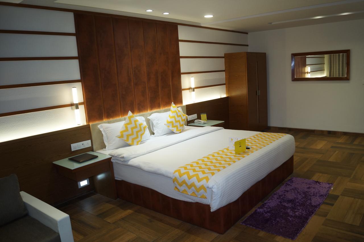 Hotel O Ellis Ahmadabad Zewnętrze zdjęcie