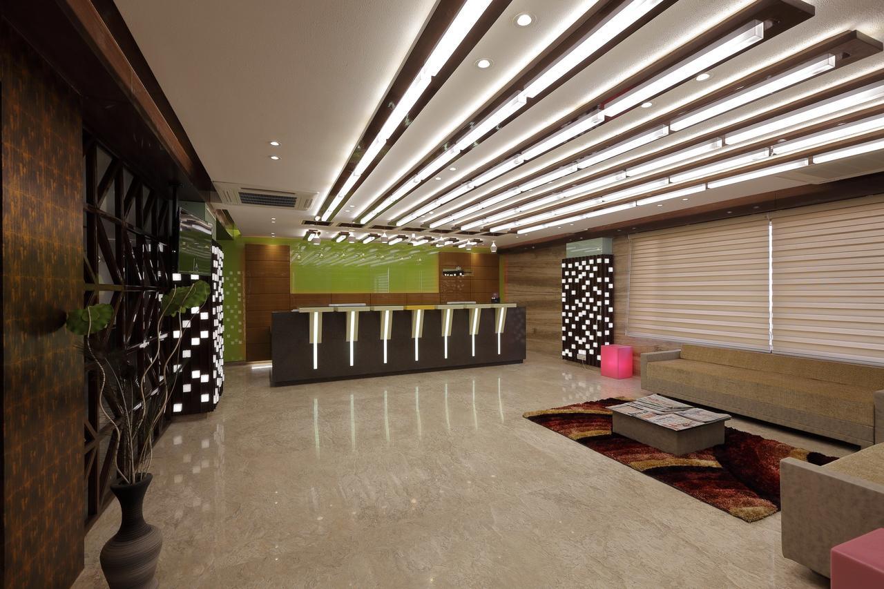 Hotel O Ellis Ahmadabad Zewnętrze zdjęcie