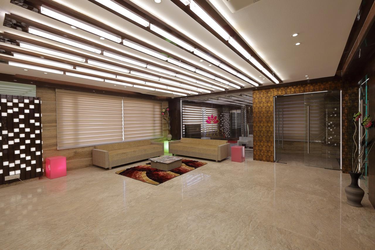 Hotel O Ellis Ahmadabad Zewnętrze zdjęcie